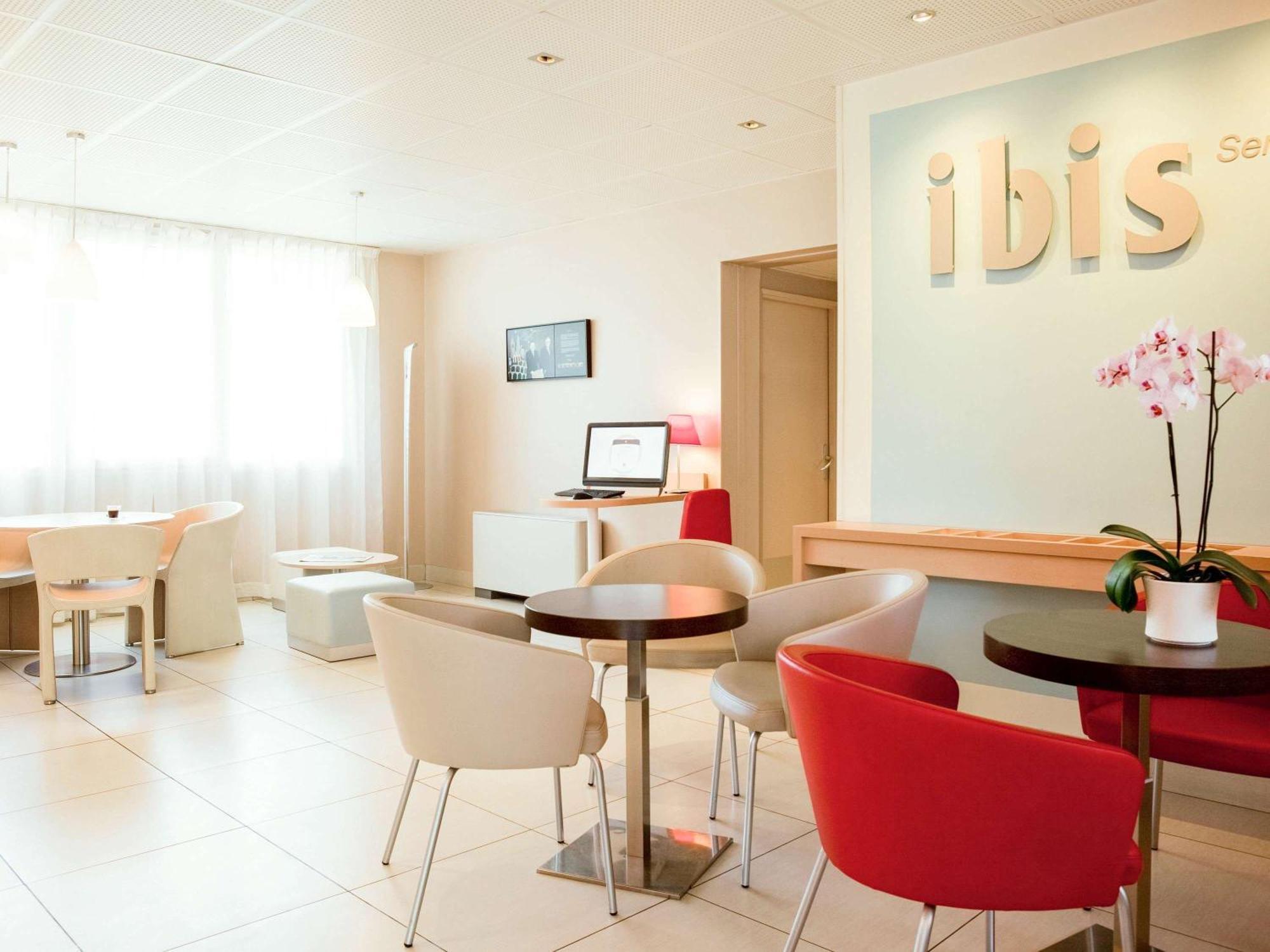Ibis Senlis Hotell Senlis  Eksteriør bilde