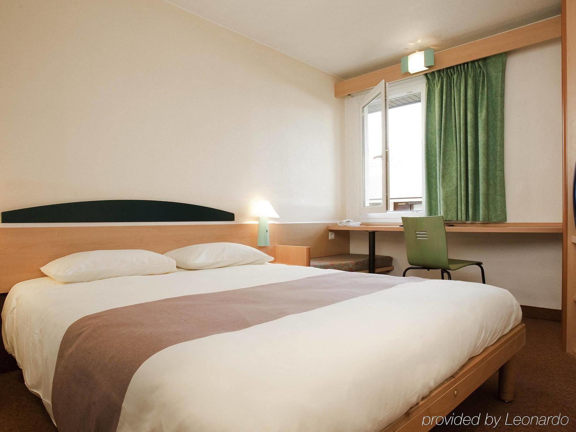 Ibis Senlis Hotell Senlis  Eksteriør bilde