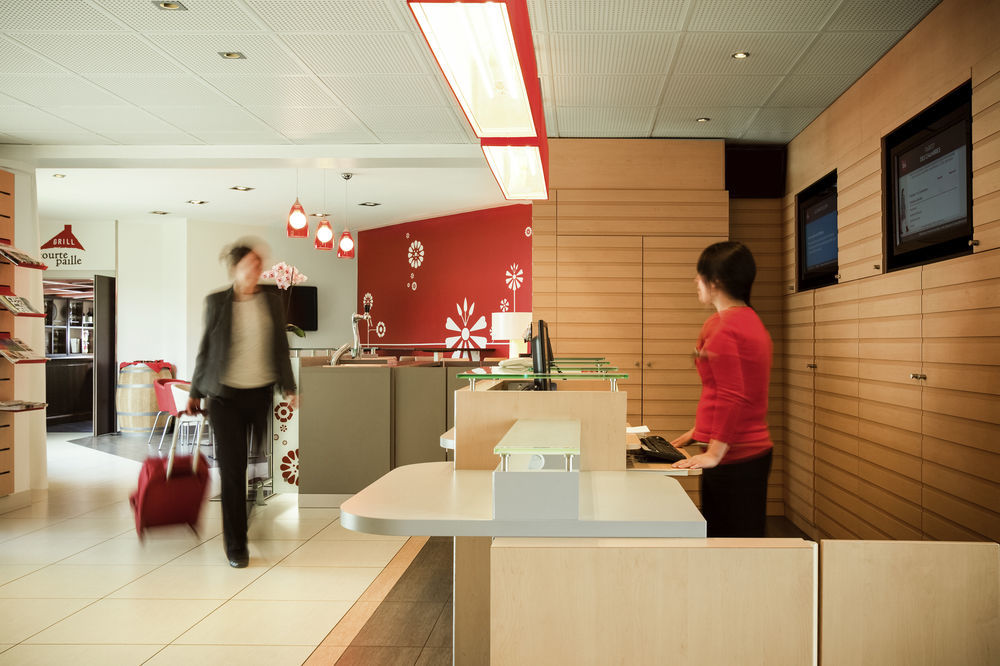 Ibis Senlis Hotell Senlis  Eksteriør bilde